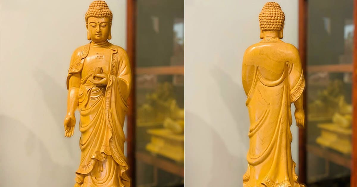 Tượng Phật Adida Đứng Bằng Gỗ Pơ Mu