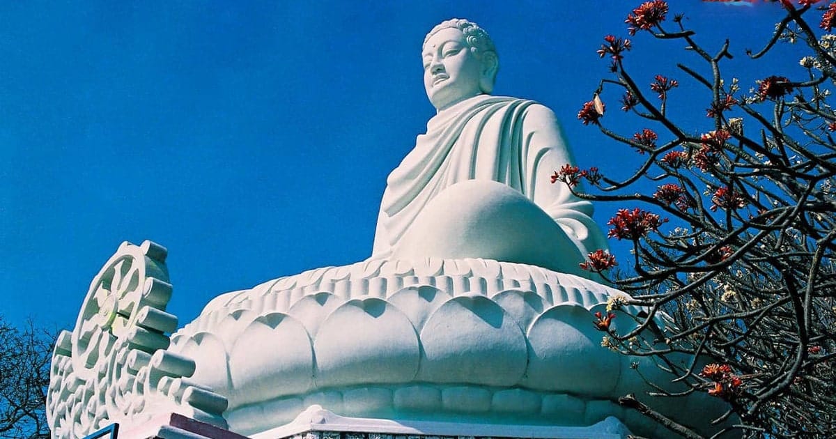Tượng Phật Thích Ca Bằng Đá