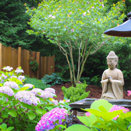 Khu Vườn Thanh Bình Với Tượng Phật Nhỏ Giữa Hoa