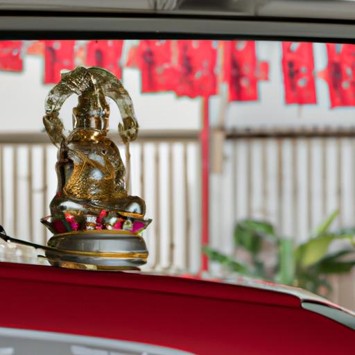 Tượng Phật Bà Quan Âm Được Đặt Trước Mũi Xe Ô Tô Đỗ Tại Chùa