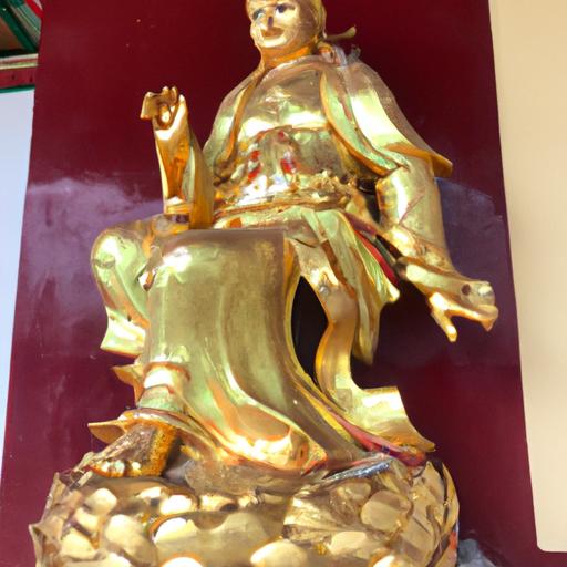 Tượng Phật Quan Âm Được Phủ Lớp Vàng